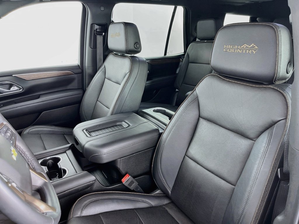 Used 2023 Chevrolet Tahoe High Country AWD/4WD image 31
