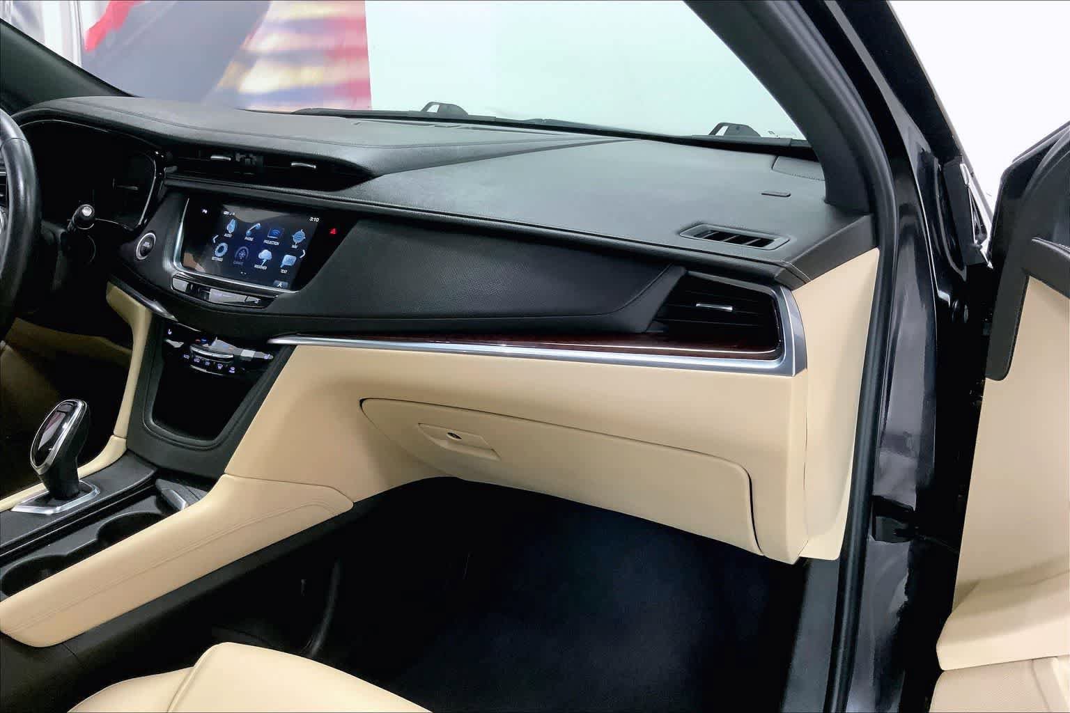 Used 2019 Cadillac XT5 Luxury image 20