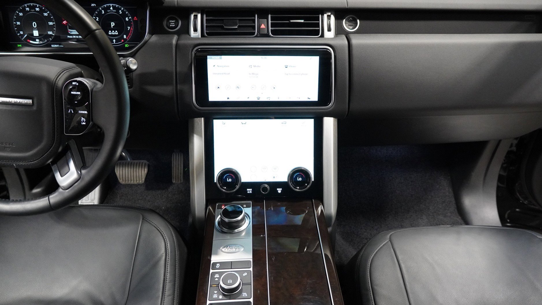 Used 2022 Land Rover Range Rover image 33