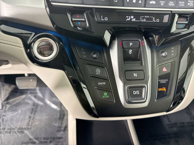 Certified 2025 Honda Odyssey Touring image 18