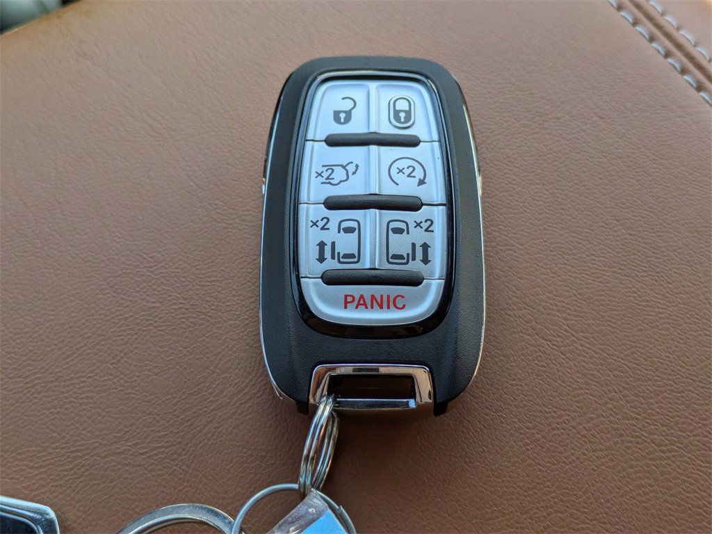 New 2026 Chrysler Pacifica Pinnacle image 43