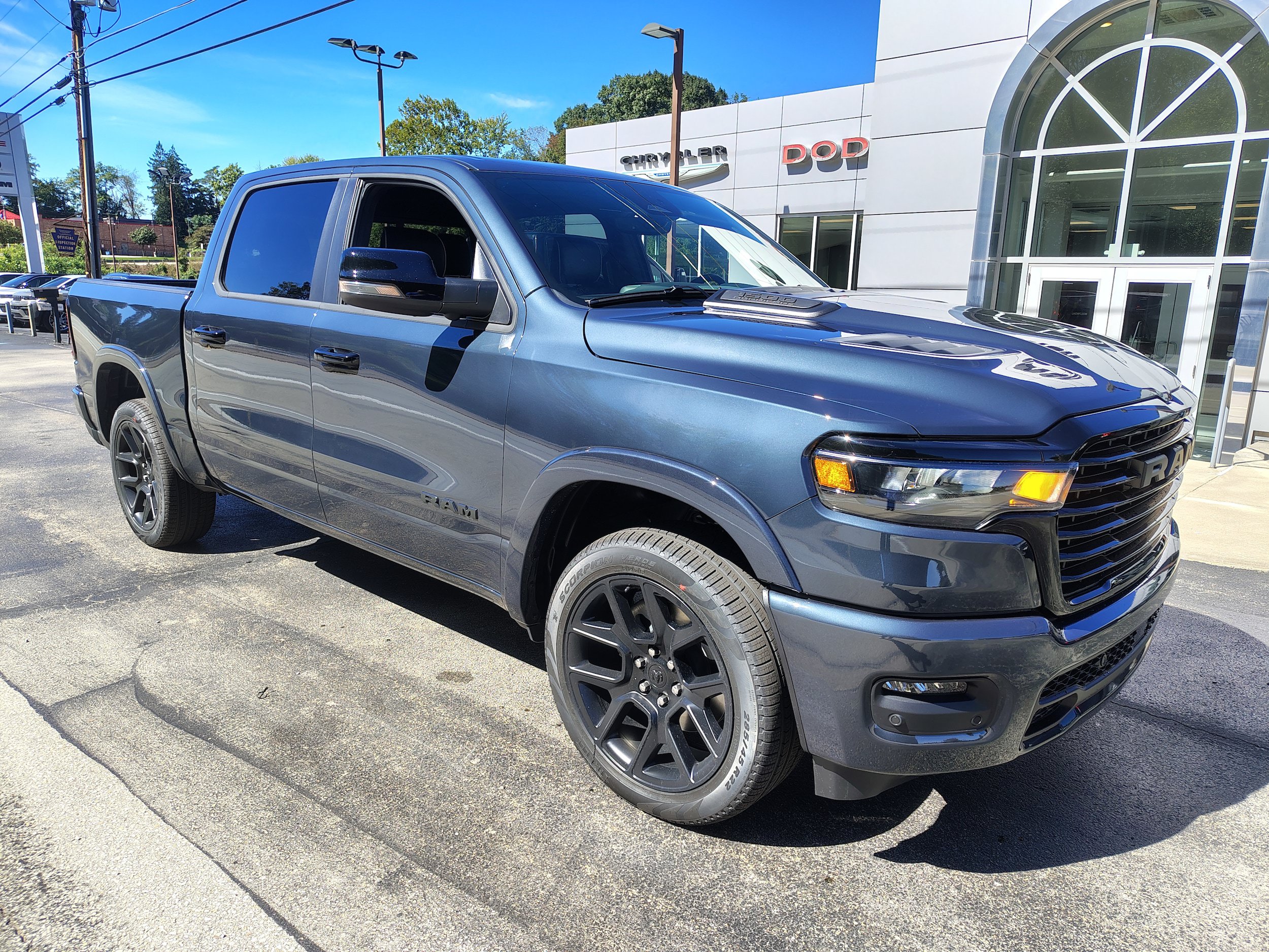 New 2027 RAM 1500 Laramie AWD/4WD image 2