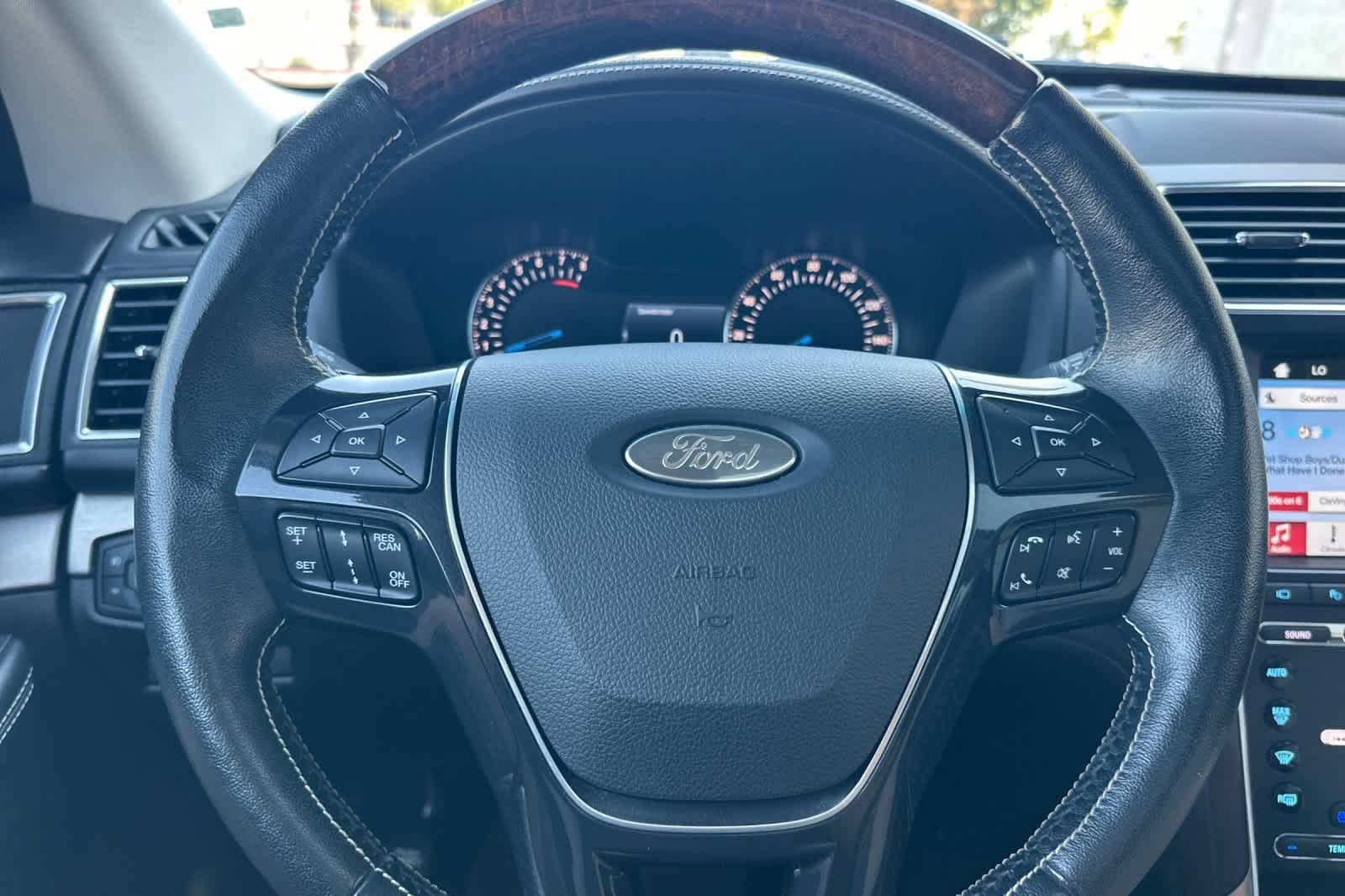 Certified 2017 Ford Explorer Platinum AWD/4WD image 25