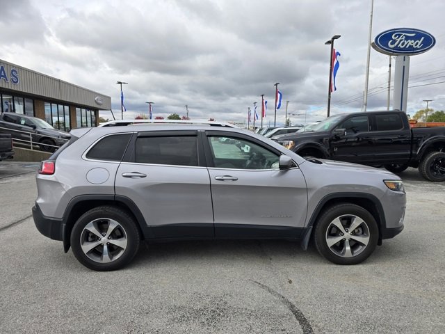 Used 2020 Jeep Cherokee Limited image 2