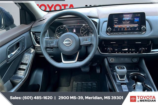 Used 2023 Nissan Rogue SL image 5