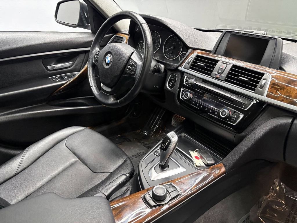 Used 2016 BMW 320i xDrive Sedan AWD/4WD image 59