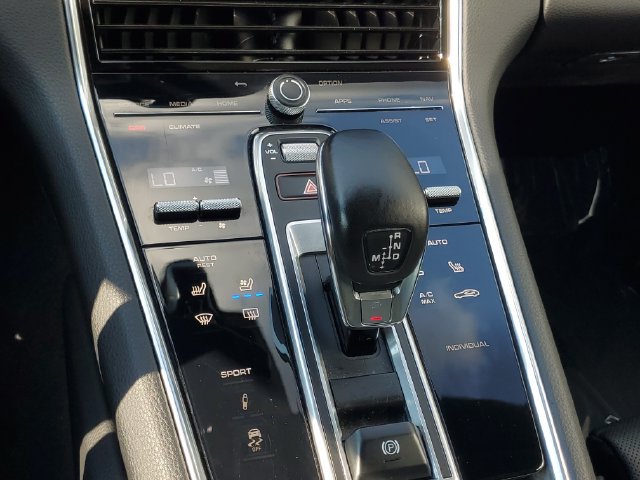 Used 2023 Porsche Panamera Platinum Edition RWD image 34