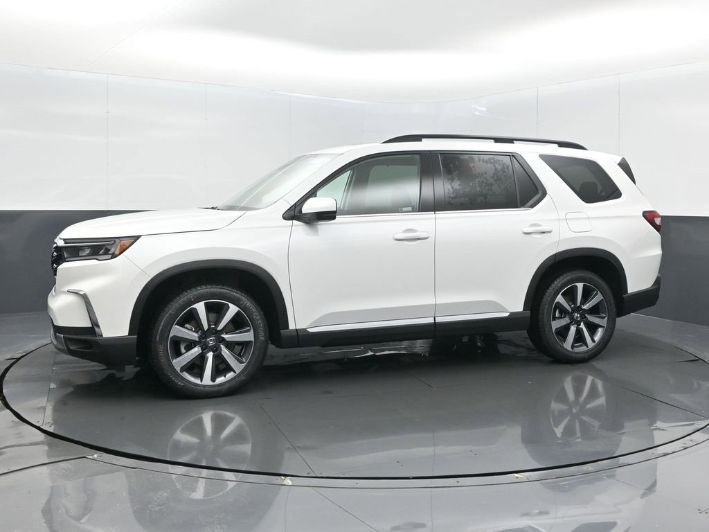 New 2025 Honda Pilot Touring image 10