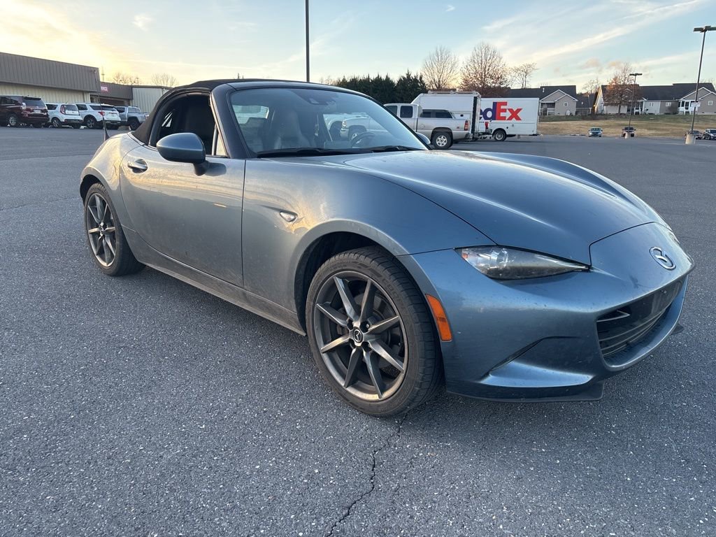 Used 2016 MAZDA MX-5 Miata Grand Touring image 3