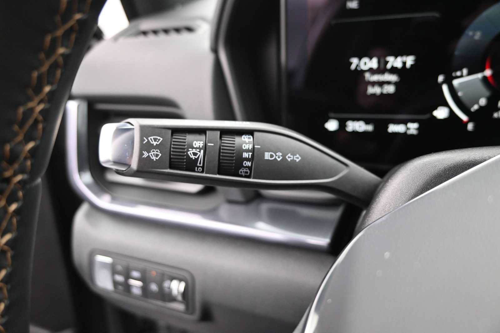 Used 2026 GMC Terrain AT4 w/ Convenience Package III AWD/4WD image 18