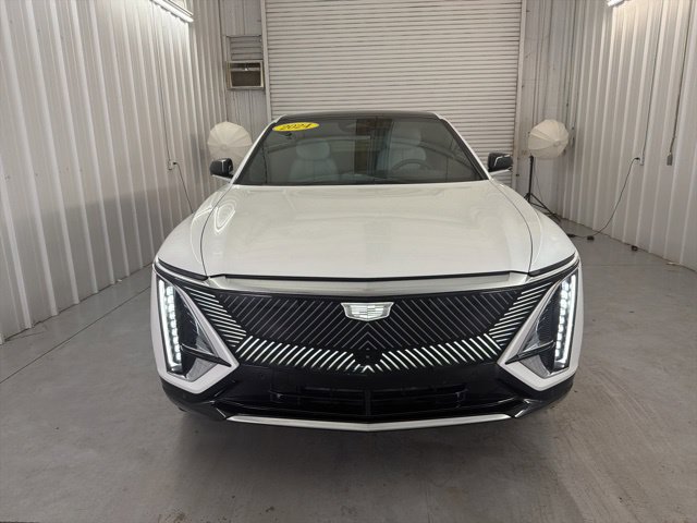 Certified 2024 Cadillac Lyriq Luxury RWD image 2
