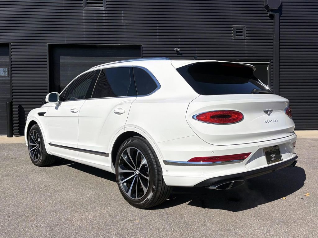 Certified 2022 Bentley Bentayga image 3