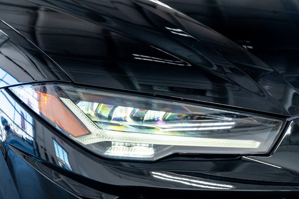 Used 2021 Lamborghini Urus image 19