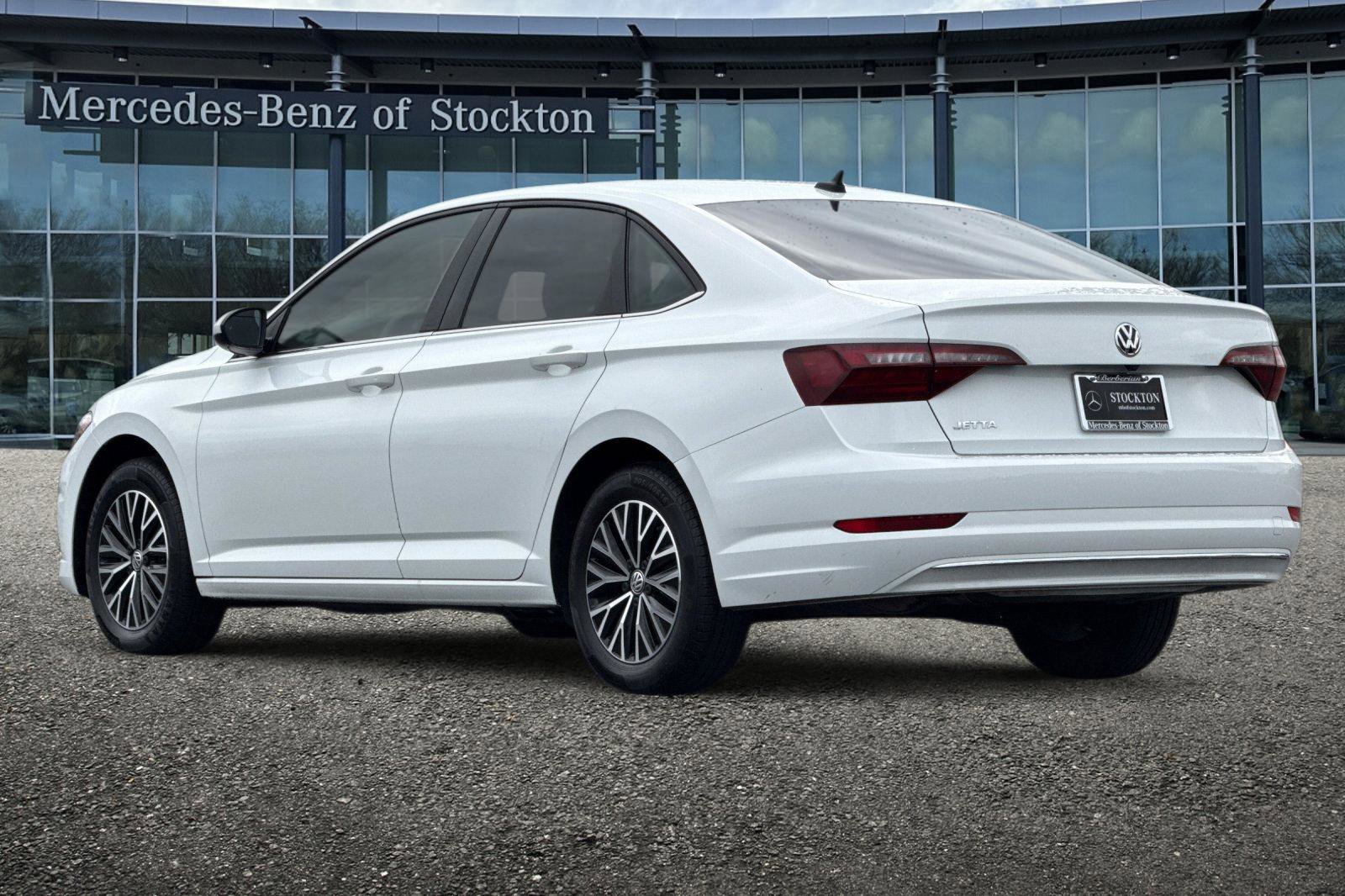 Used 2021 Volkswagen Jetta SE w/ SE Cold Weather Package image 6