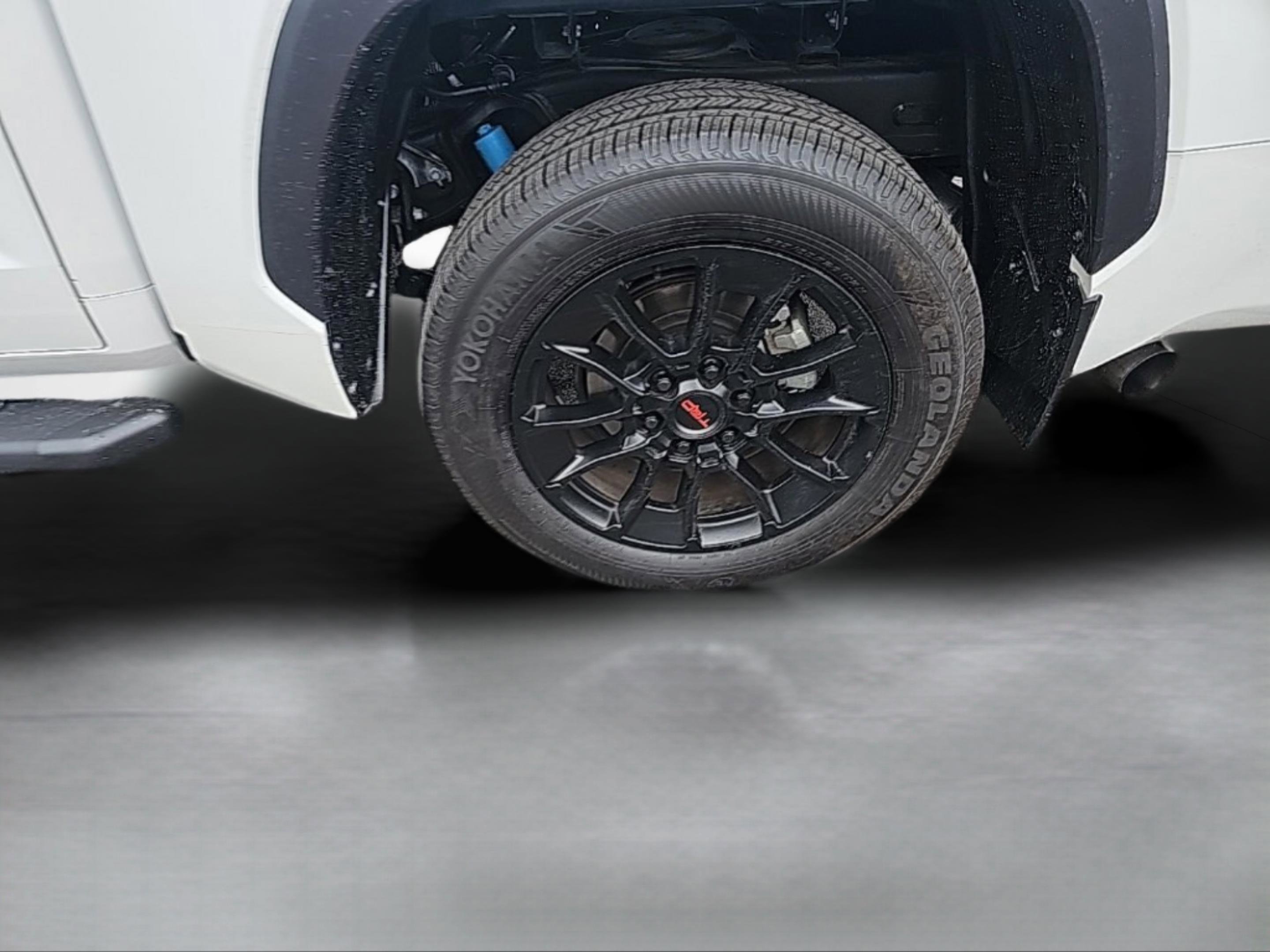Used 2025 Toyota Tundra Limited w/ TRD Off-Road Package image 30