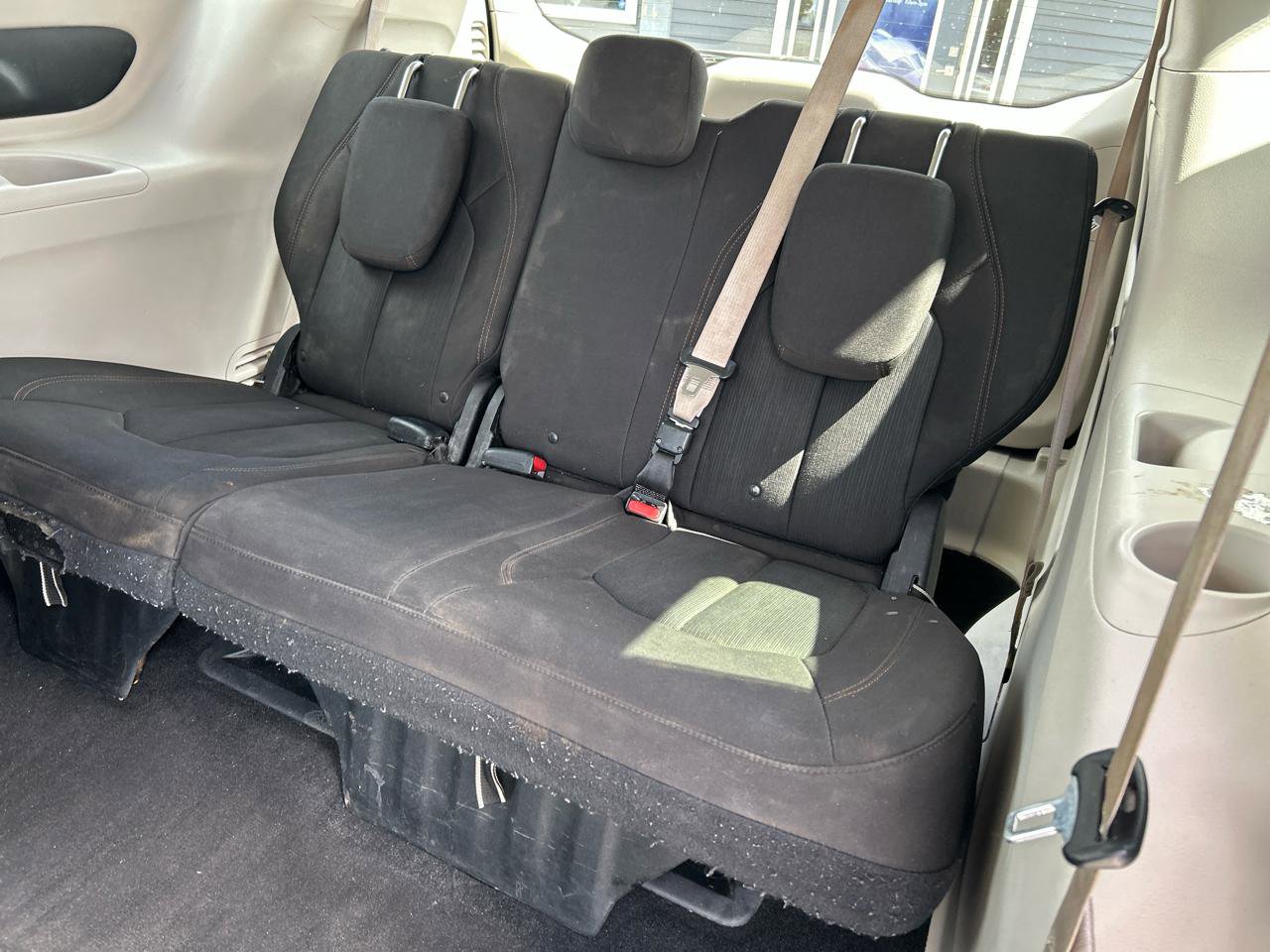 Used 2017 Chrysler Pacifica Touring FWD image 22