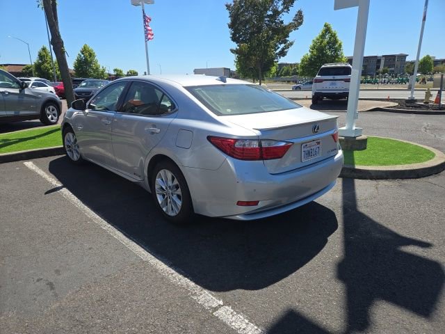 Used 2015 Lexus ES 300h w/ Navigation System Package FWD image 8