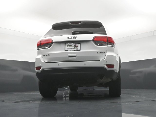 Used 2021 Jeep Grand Cherokee Laredo AWD/4WD image 23