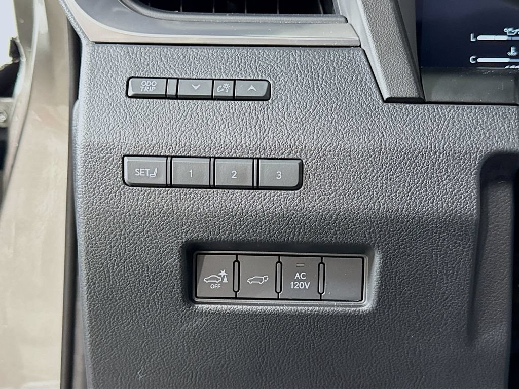Used 2024 Lexus GX 550 AWD/4WD image 15