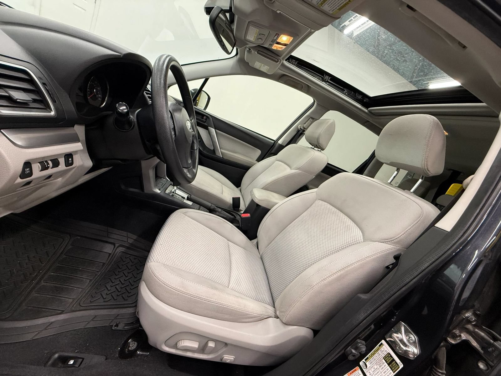 Used 2016 Subaru Forester 2.5i Premium AWD/4WD image 17