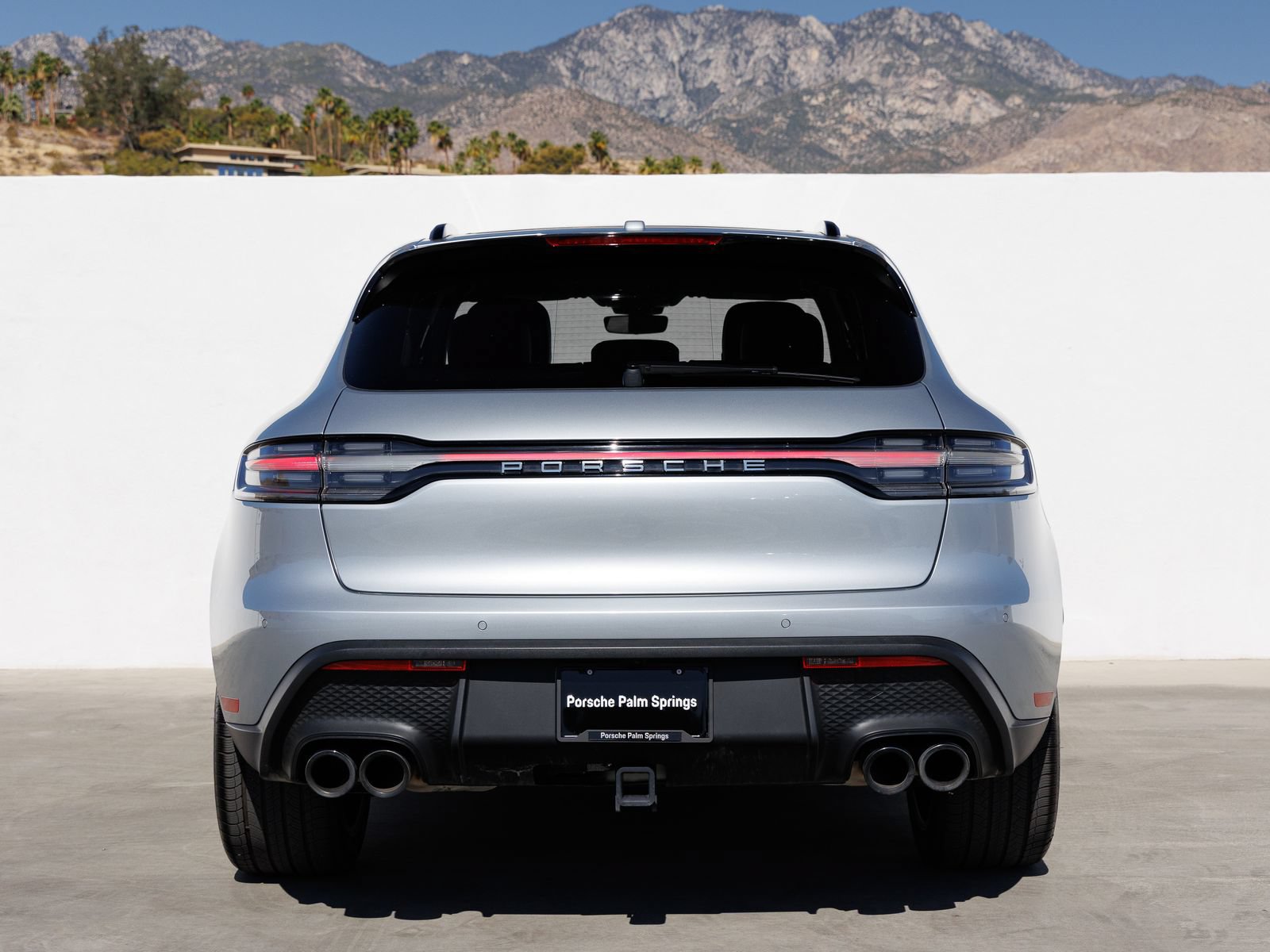 Used 2025 Porsche Macan AWD/4WD image 6