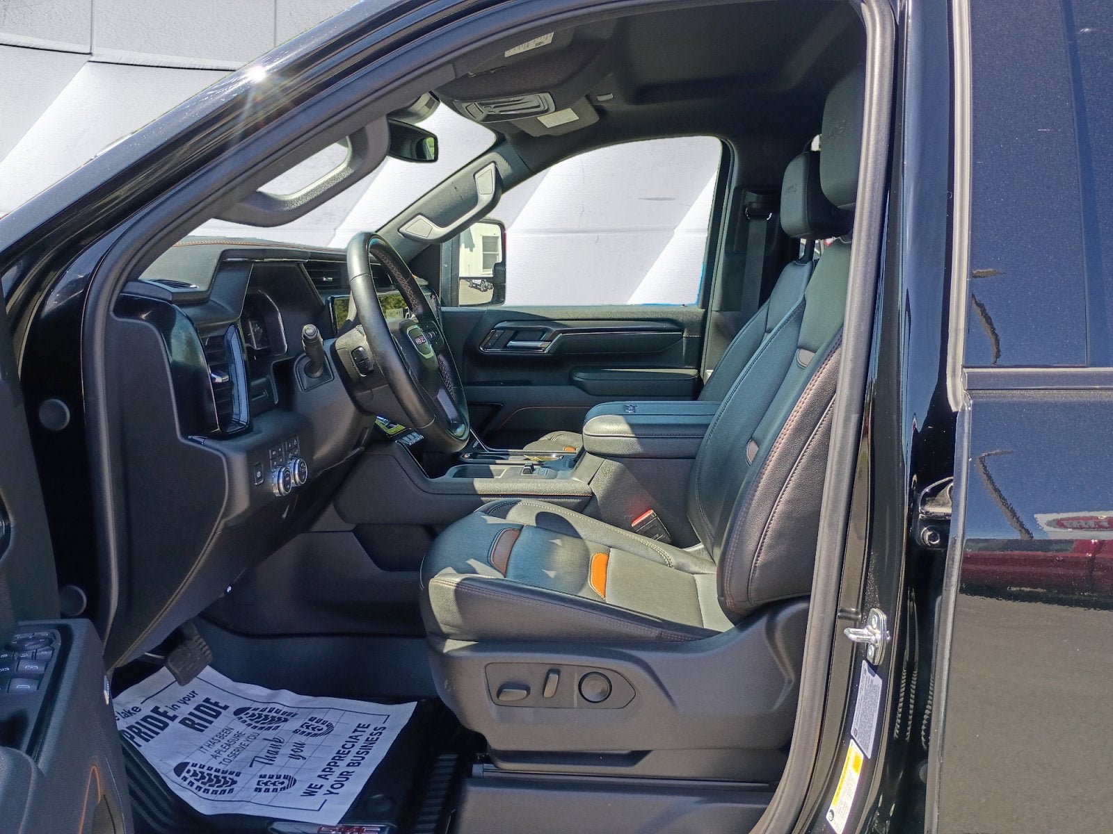Used 2025 GMC Sierra 2500 AT4 AWD/4WD image 10