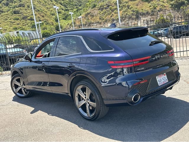 Used 2023 Genesis GV70 2.5T w/ Sport Prestige Package AWD/4WD image 3