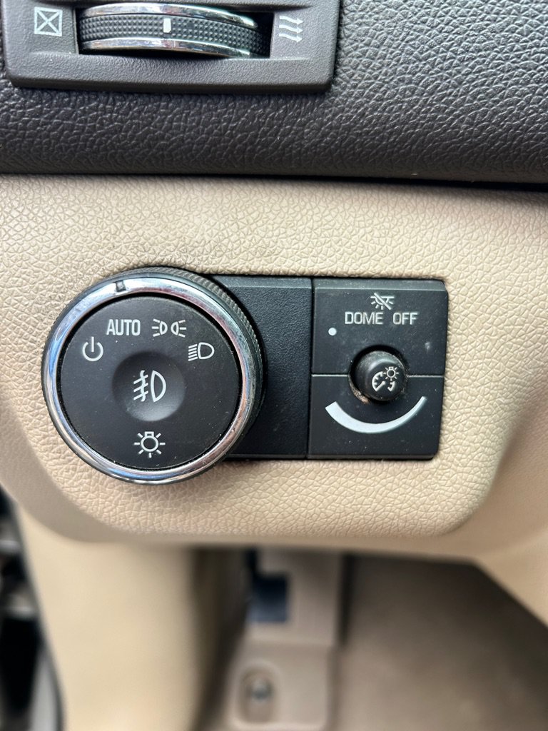 Used 2011 Buick Enclave CXL AWD/4WD image 13