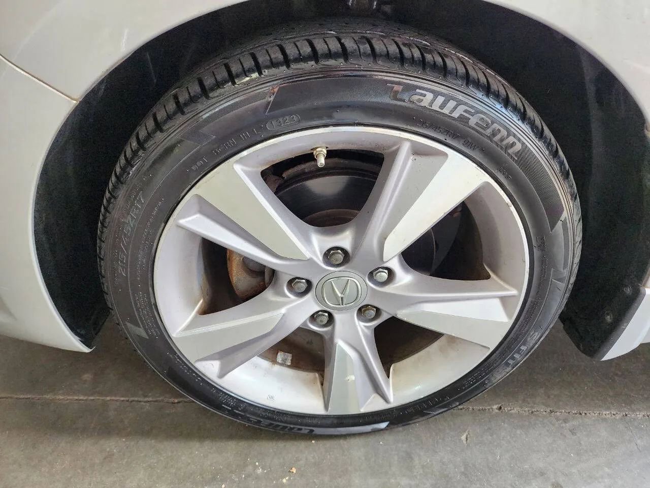 Used 2013 Acura ILX w/ Technology Package image 37