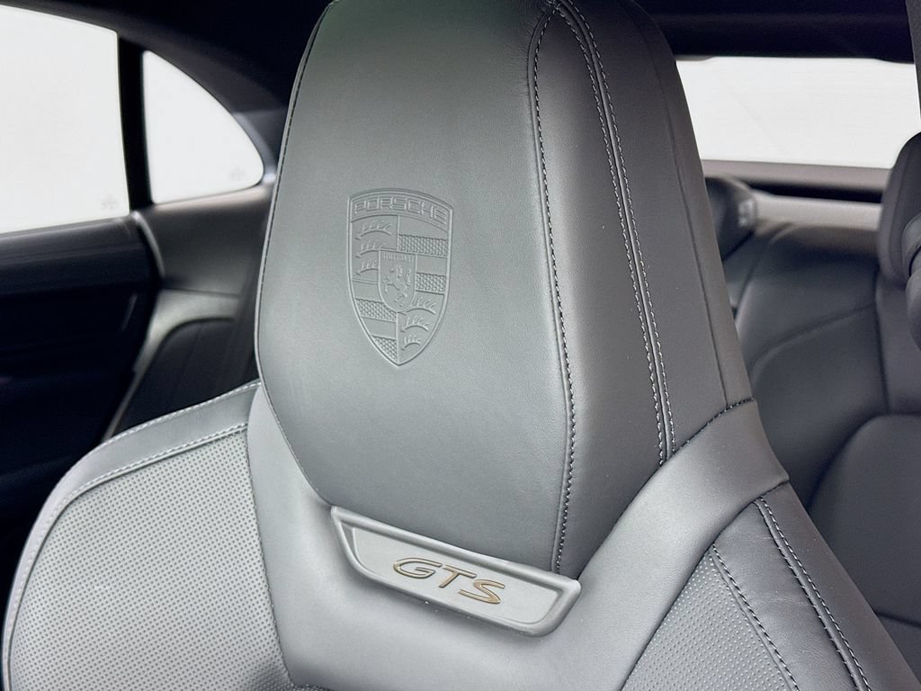 New 2026 Porsche Macan GTS Electric AWD/4WD image 15