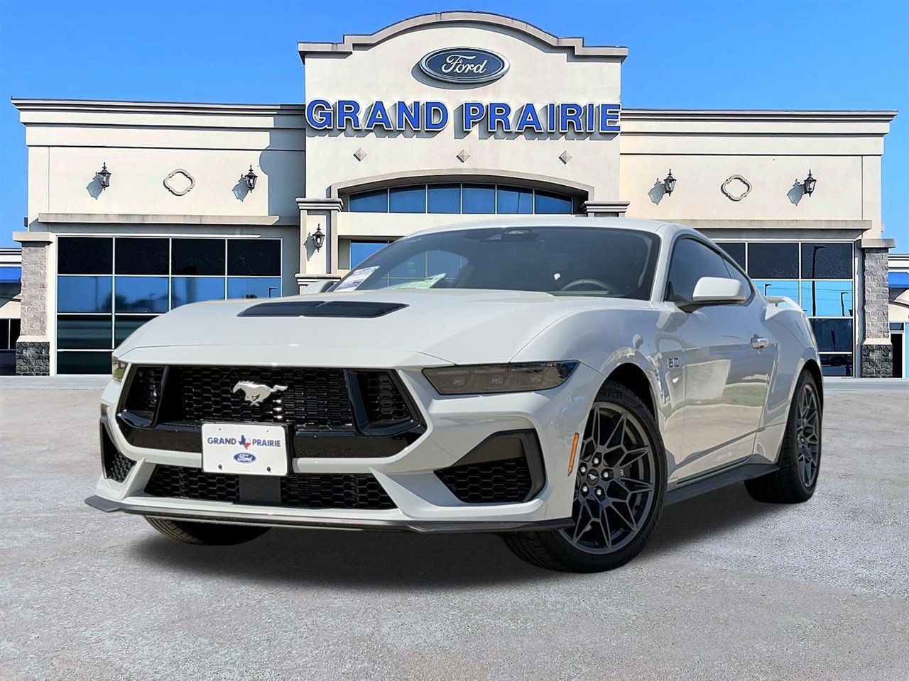 New 2026 Ford Mustang GT w/ GT Performance Package RWD image 1
