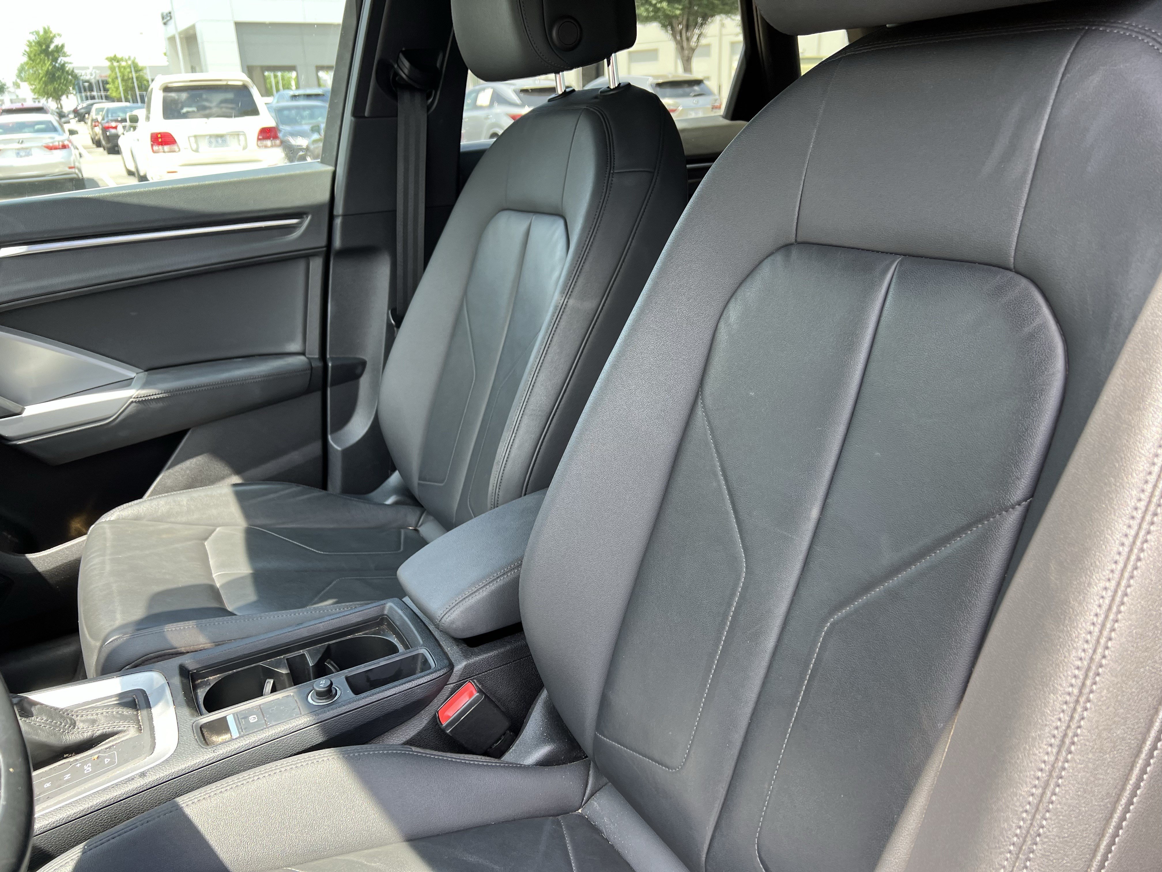 Used 2020 Audi Q3 2.0T Premium w/ Convenience Package AWD/4WD image 16