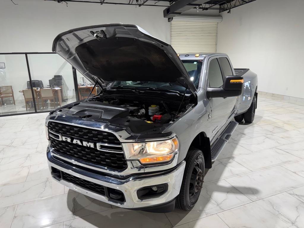 Used 2024 RAM 3500 Big Horn AWD/4WD image 4