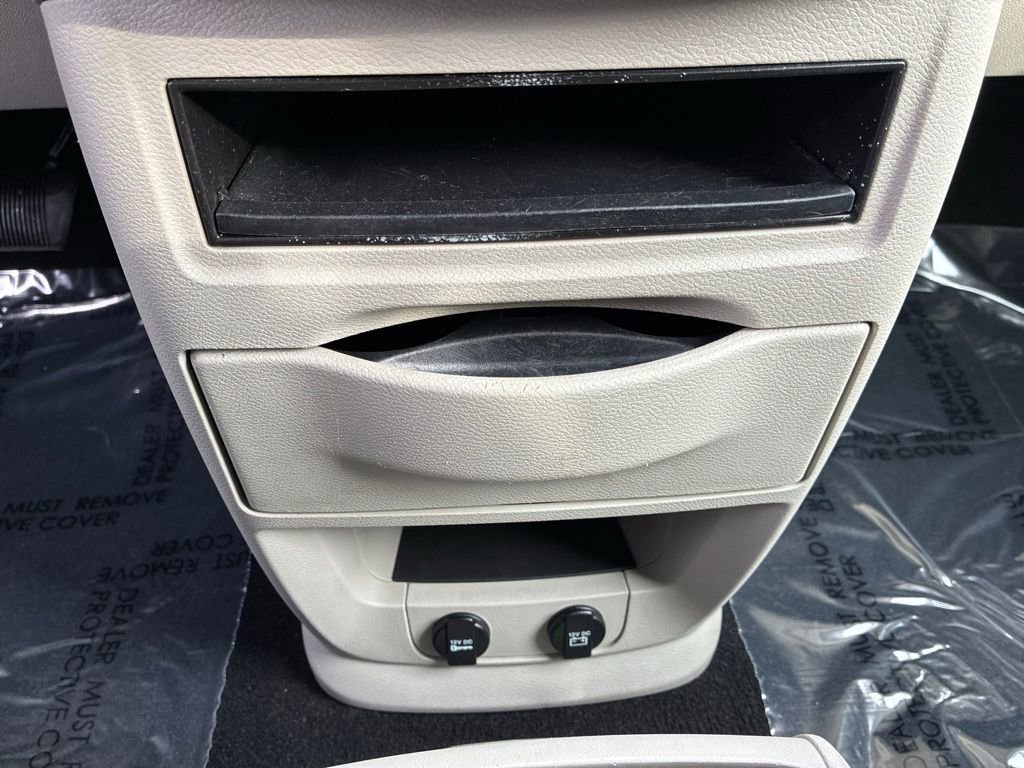 Used 2017 Dodge Grand Caravan SE w/ Power Window Group image 29