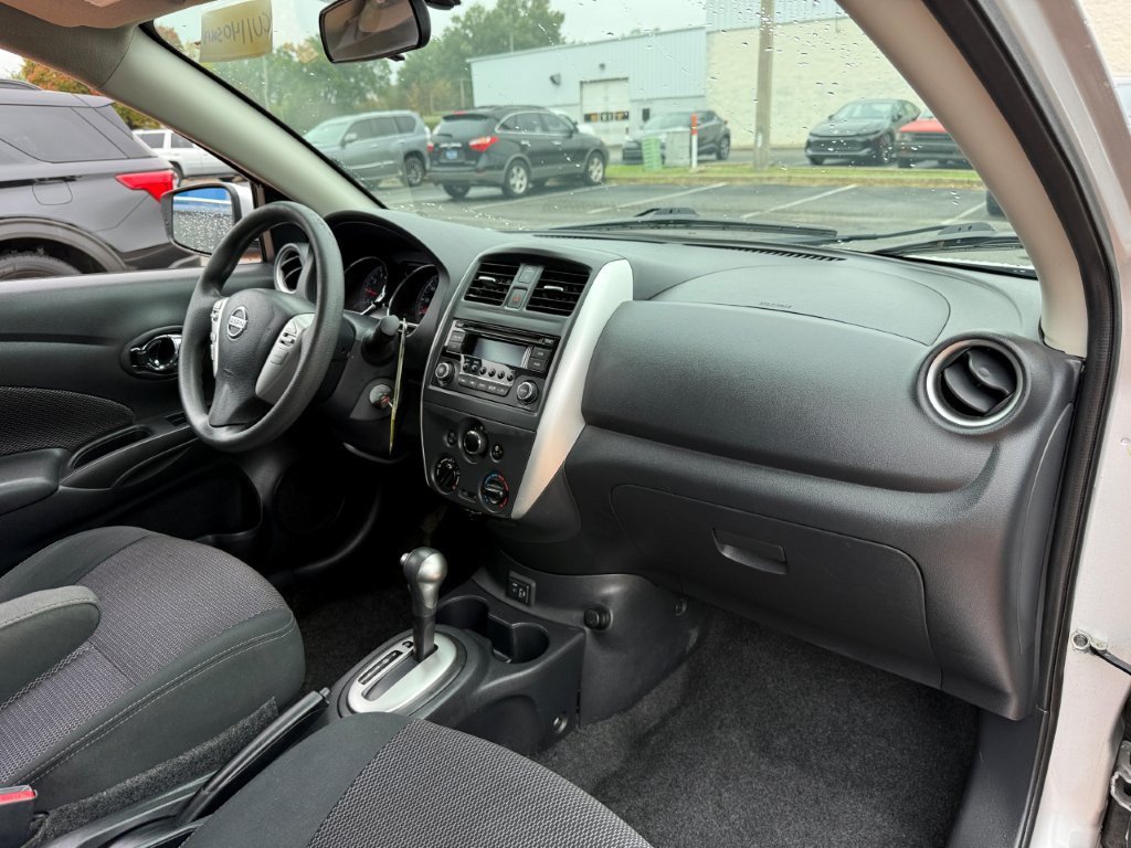 Used 2018 Nissan Versa SV FWD image 19