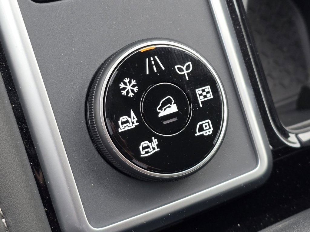 New 2026 Nissan Pathfinder SV image 17