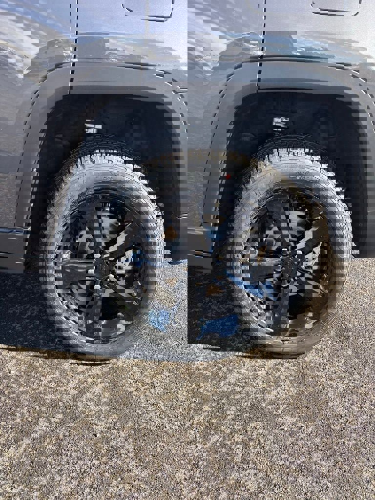 New 2025 Jeep Grand Cherokee Limited w/ Black Appearance Package image 25