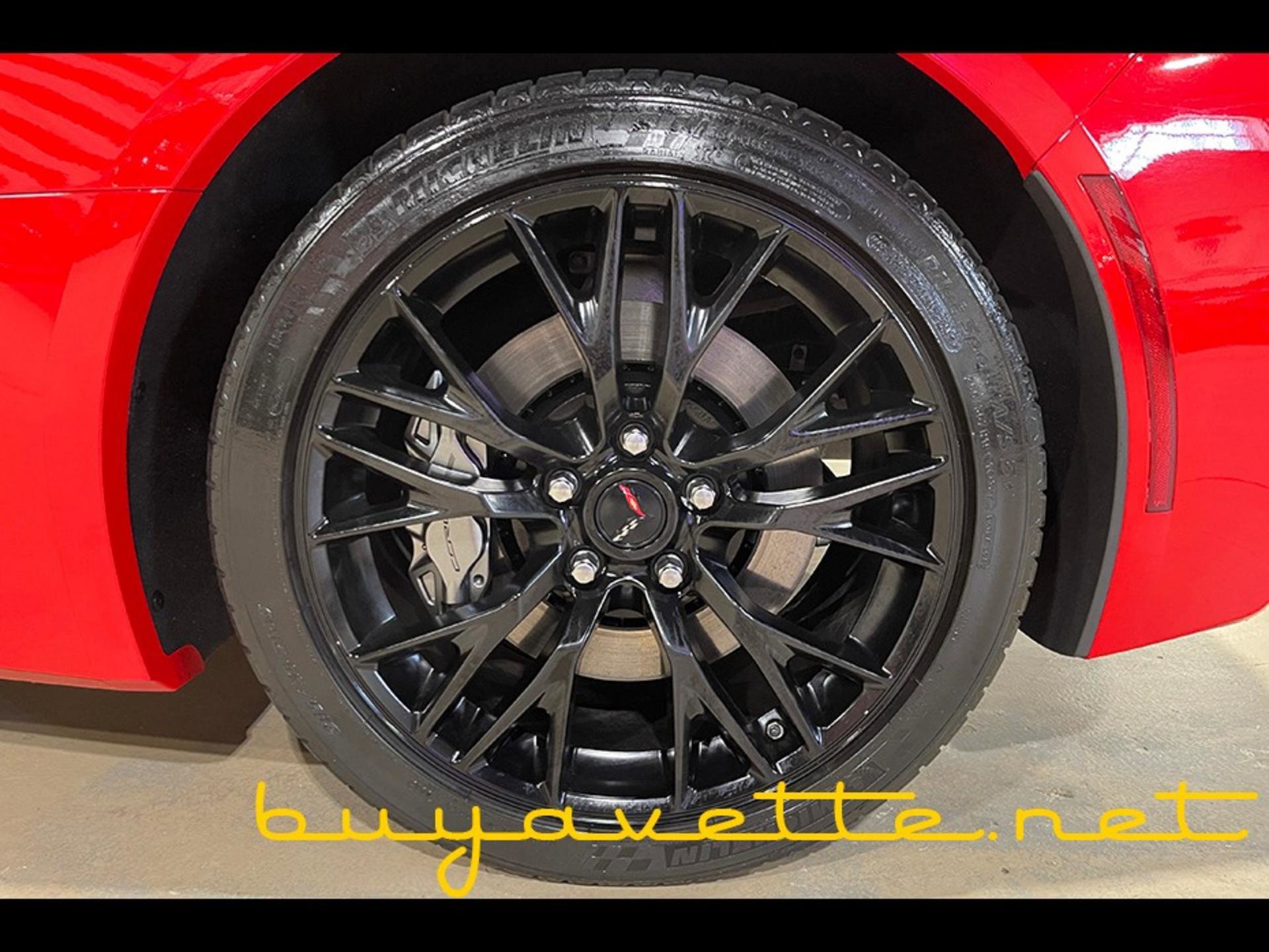 Used 2015 Chevrolet Corvette Stingray Coupe image 12