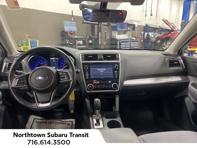 Used 2019 Subaru Outback 2.5i Premium AWD/4WD image 1