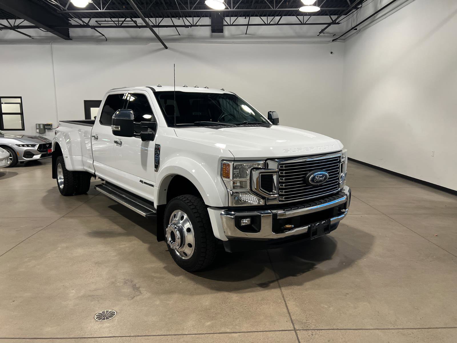 Used 2022 Ford F450 XLT w/ XLT Premium Package image 1