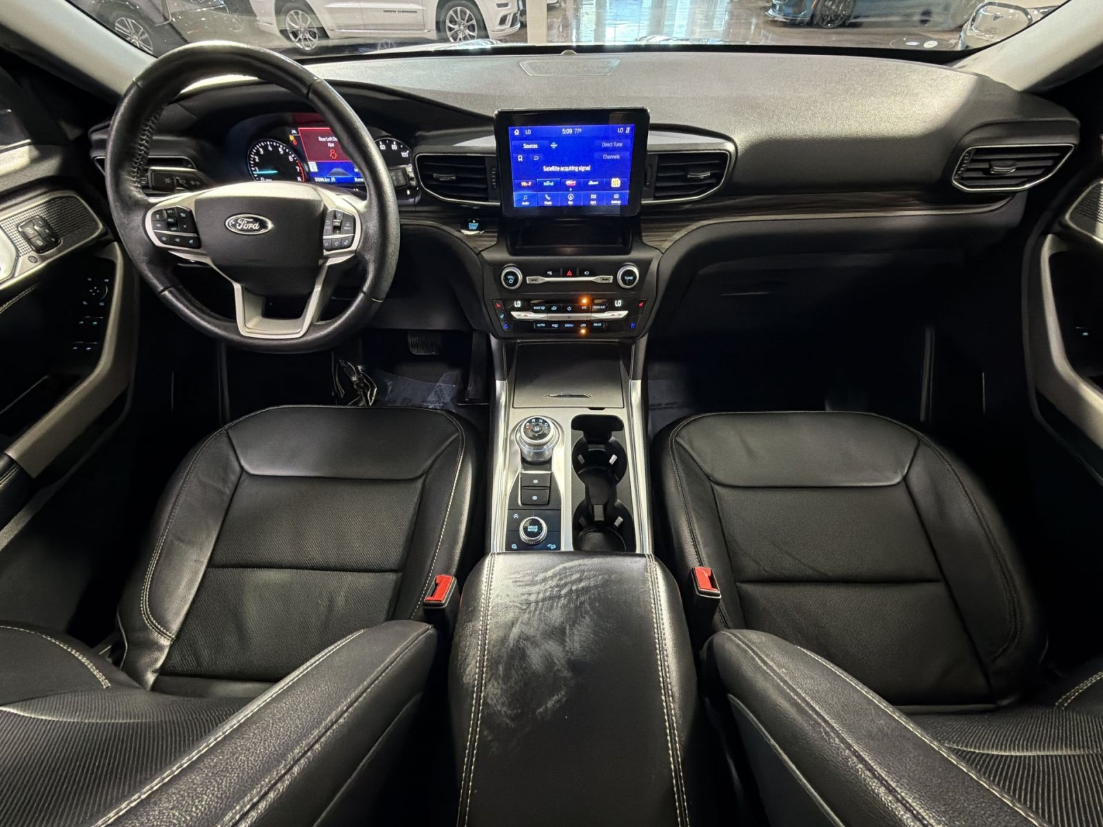 Used 2020 Ford Explorer Limited AWD/4WD image 35