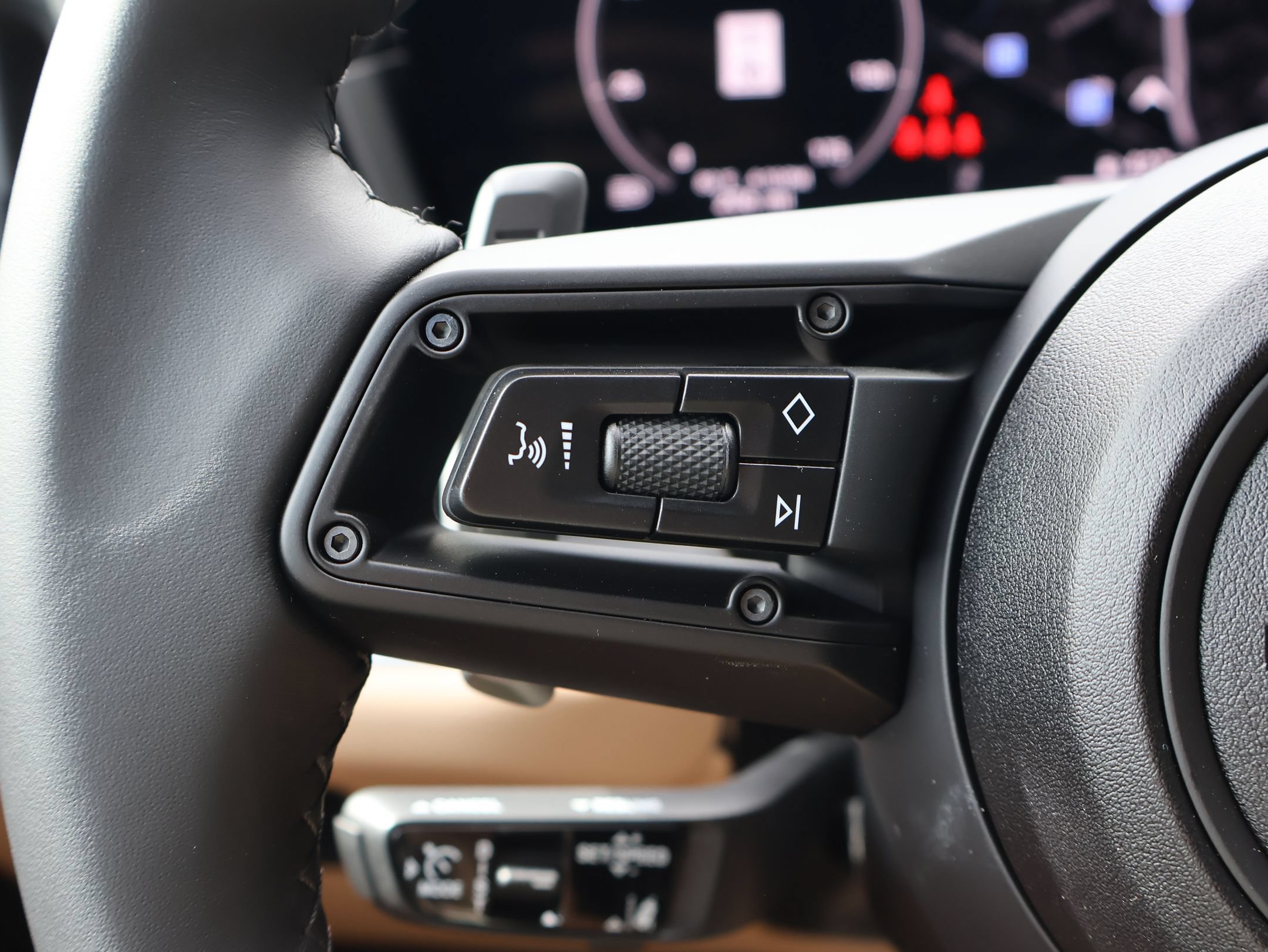 New 2026 Porsche Cayenne AWD/4WD image 17