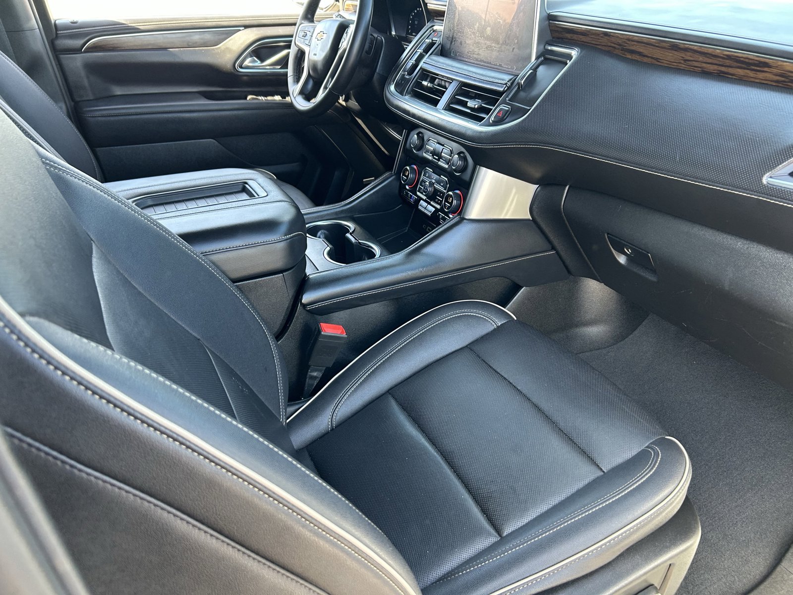 Certified 2023 Chevrolet Suburban Premier AWD/4WD image 13