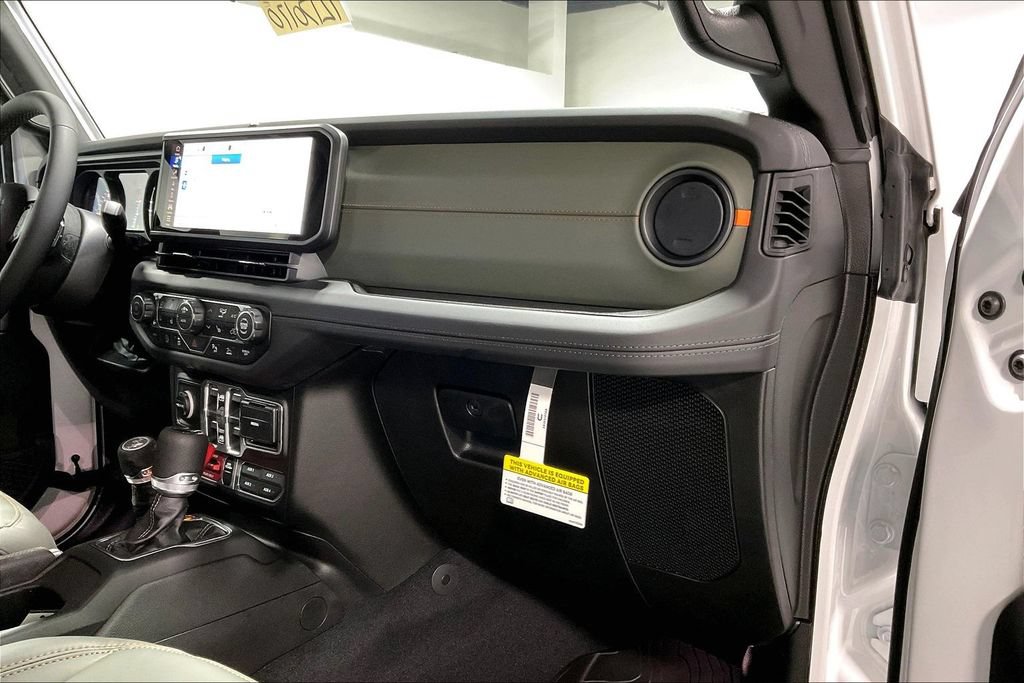 New 2026 Jeep Gladiator Mojave AWD/4WD image 10