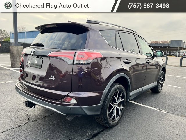 Used 2017 Toyota RAV4 SE image 7