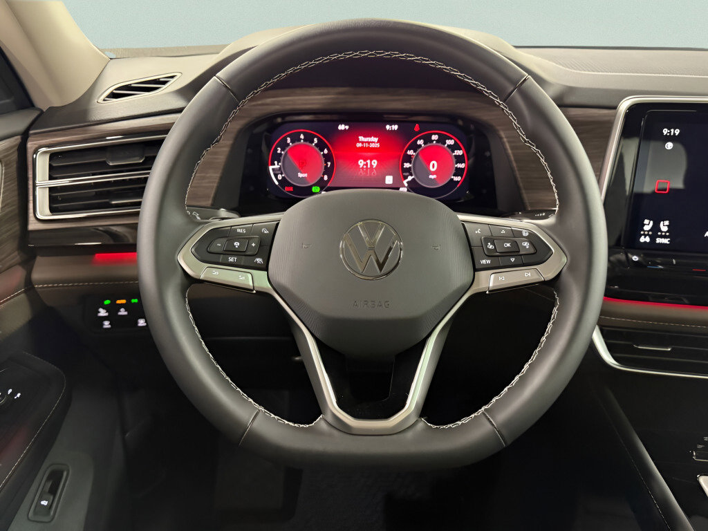 New 2025 Volkswagen Atlas SEL image 12