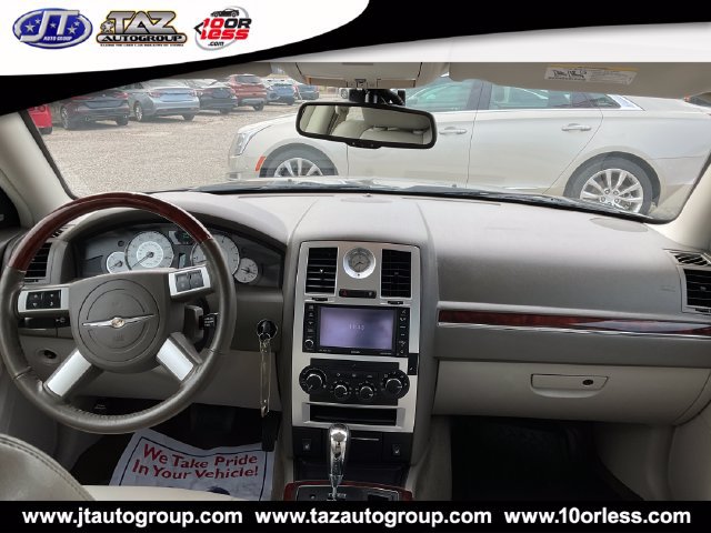 Used 2008 Chrysler 300 C w/ Protection Group II RWD image 16