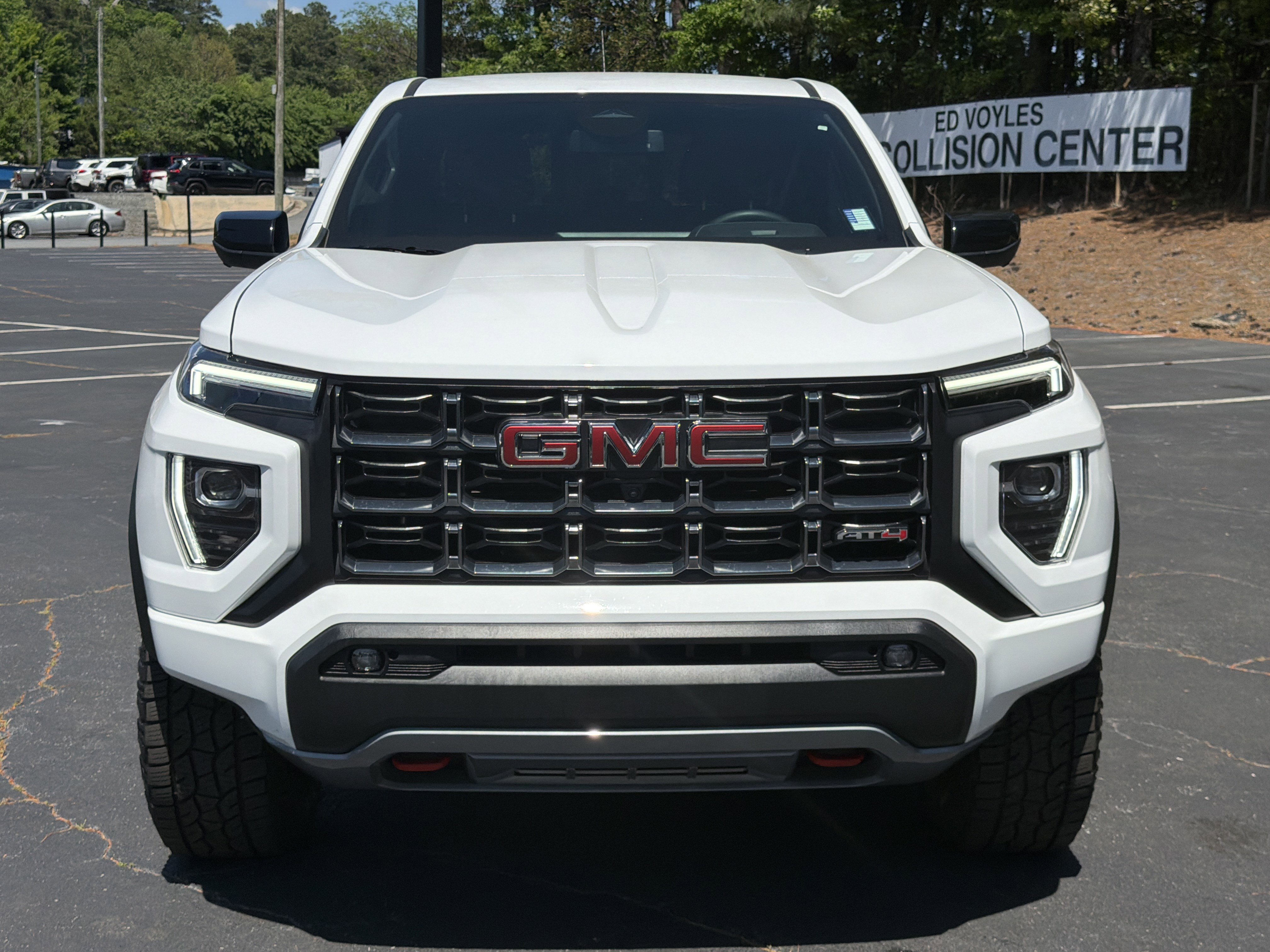 Used 2024 GMC Canyon AT4 w/ Technology Package AWD/4WD image 2