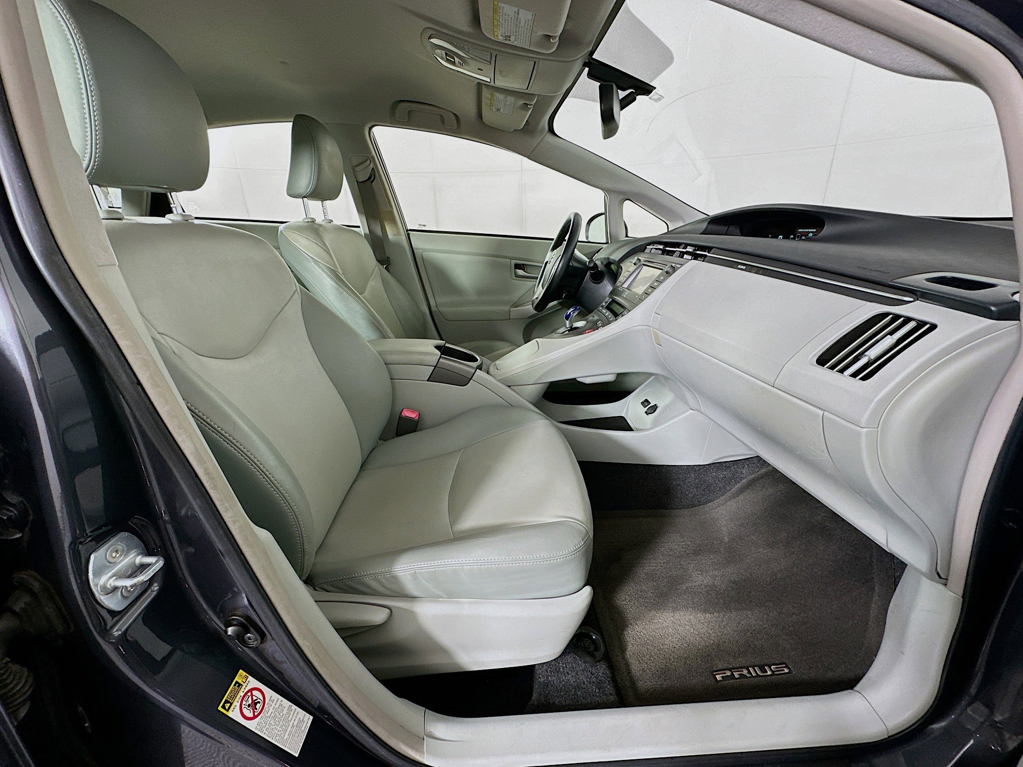 Used 2012 Toyota Prius Four FWD image 30