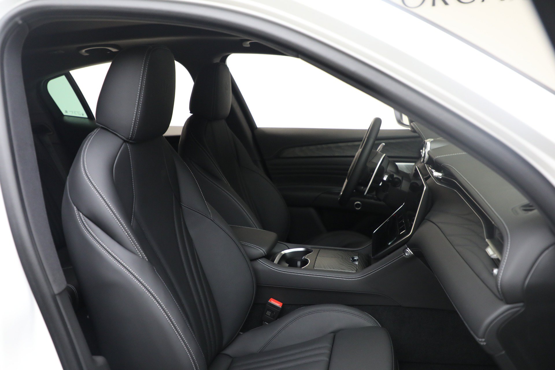 New 2025 Maserati Grecale Modena AWD/4WD image 16